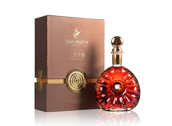 昆明回收人头马（RémyMartin）洋酒1898优质香槟区干邑白兰地